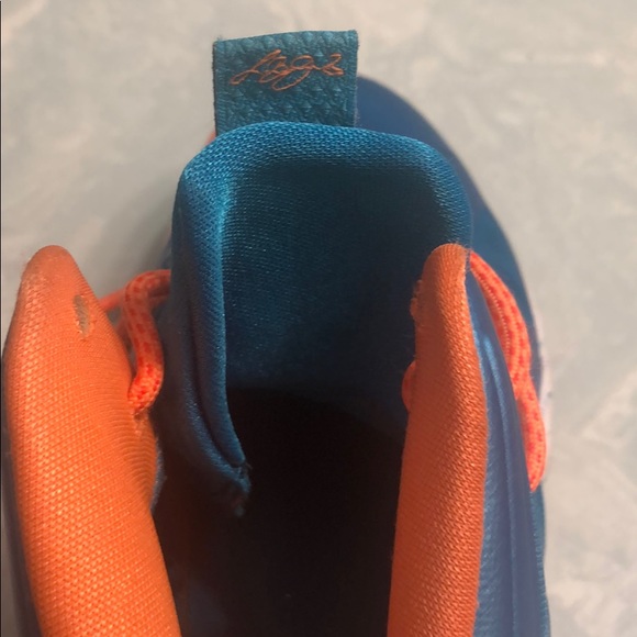 LeBron James - Picture 4 of 4